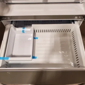 LG 27.8-cu ft 4-Door French Door Refrigerator with Dual Ice Maker in Fingerprint Resistant Steel 5SD197 - LRMXS2806S - Open Box - Image 3