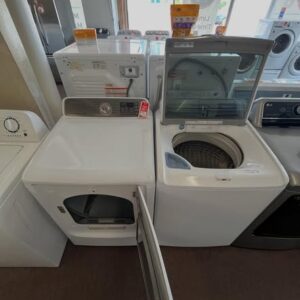 Samsung washer and dryer - Image 1