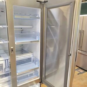 Samsung 28 Cu. Ft. French Door Refrigerator, Model RF28R7351SG - Image 3