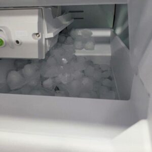 Frigidaire 31-Inch Side-by-Side Refrigerator, Model FRS3R3EWD (Used) - Image 3