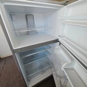 Frigidaire Top Freezer Refrigerator, Model FFHT1835VS (Used) - Image 3