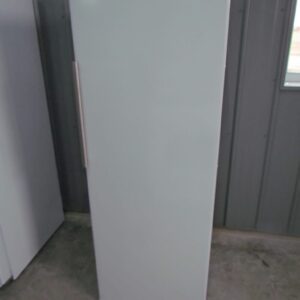 Avanti 11 Cu. Ft. Upright All Refrigerator/Freezer, Model as provided (Used - 1 Year Old) - Image 1