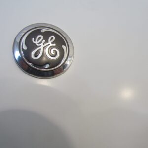 GE 17 Cu. Ft. Upright Freezer, Model as provided (New - Scratch & Dent) - Image 3