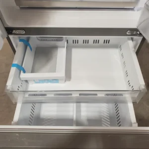 Lg Refrigerator – 25 cu. ft | Energy Efficient Appliance - Image 7