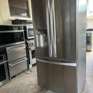 Ge Refrigerator – Premium Model | Used Appliance Deal - Image 2