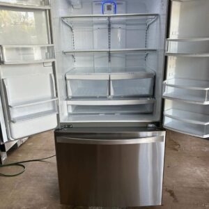 Ge Refrigerator – Premium Model | Used Appliance Deal - Image 4
