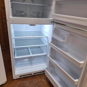 Frigidaire Refrigerator – 18 Cu. Ft | Used Appliance Deal - Image 2