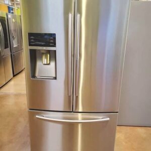 Samsung Refrigerator – 28 Cu. Ft | Used Appliance Deal - Image 1