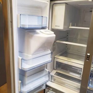 Samsung Refrigerator – 28 Cu. Ft | Used Appliance Deal - Image 5