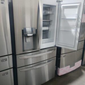 Lg Refrigerator – 28 Cu. Ft | Used Appliance Deal - Image 2