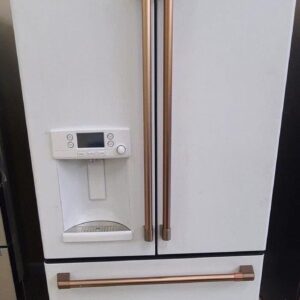Maytag Refrigerator – 20.5 Cu. Ft | Used Appliance Deal - Image 1