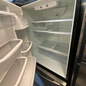 Frigidaire Refrigerator – 18 Cu. Ft | Used Appliance Deal - Image 2