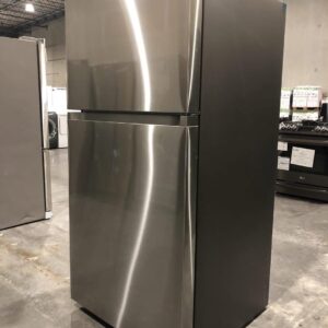 Samsung Refrigerator – 18 Cu. Ft | Energy Efficient Appliance - Image 1