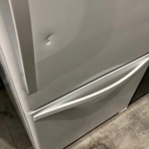 Frigidaire Refrigerator – 18 Cu. Ft | Scratch & Dent Savings - Image 4