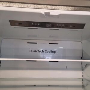 Frigidaire Refrigerator – 22 Cu. Ft | Used Appliance Deal - Image 3