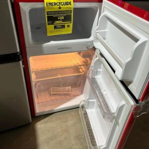 Midea Refrigerator – 3.5 Cu. Ft | Energy Efficient Appliance - Image 4