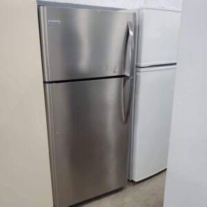 Frigidaire Refrigerator – 18 Cu. Ft | Used Appliance Deal - Image 1