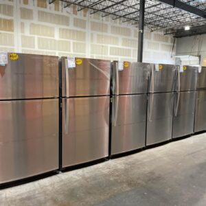 Whirlpool Refrigerator – 21 Cu. Ft | Energy Efficient Appliance - Image 1