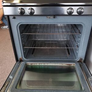 Frigidaire Range – Premium Model | Used Appliance Deal - Image 4