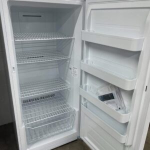 Midea Refrigerator – 13.8 Cu. Ft | Used Appliance Deal - Image 2
