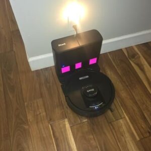 Shark Matrix Self-Emptying Robot Vacuum With 30-Day Dock - Image 5